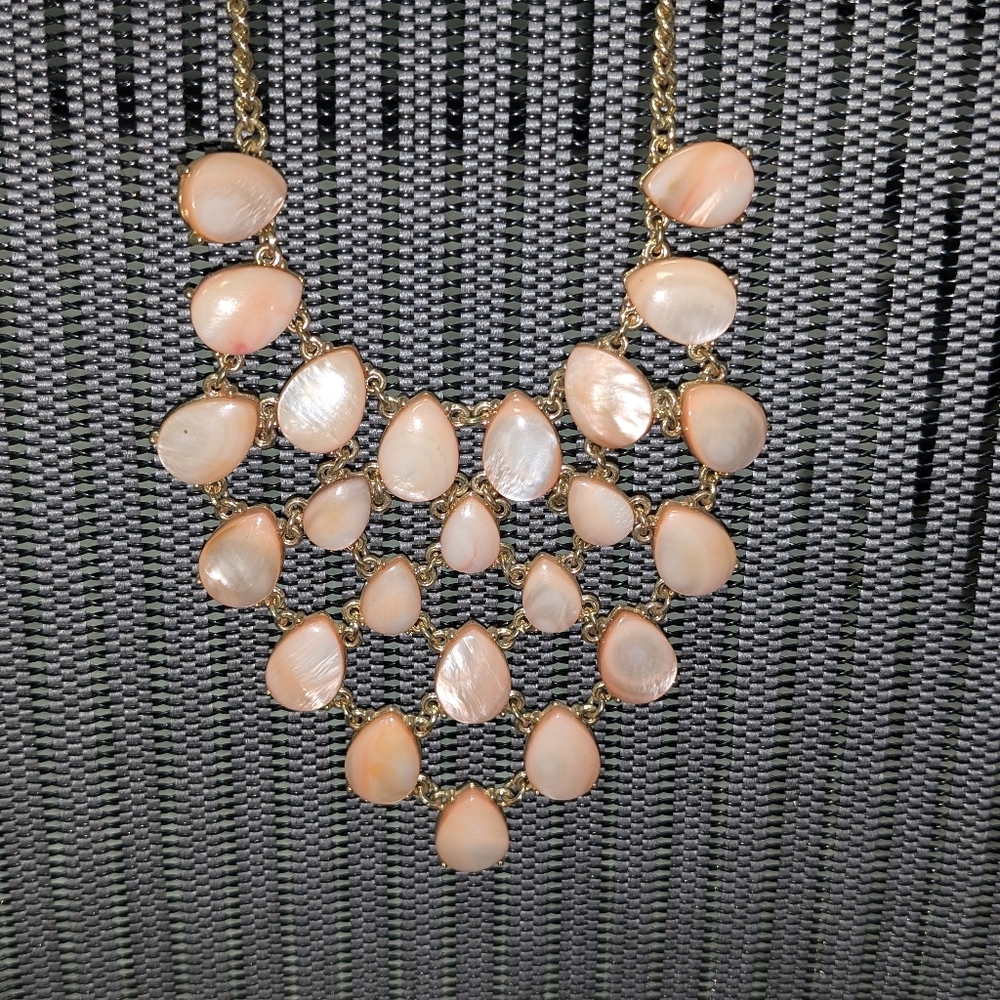 Vintage Verona Peach & Gold Bib necklace
